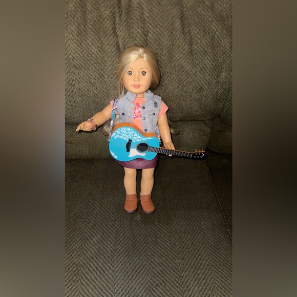 American Girl Doll Tenny Grant with accessories. - Picture 14 of 16